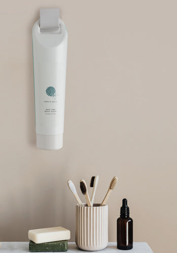 Geneva Guild is enriched with a wide range of dispensers, perfect for your hotel rooms. It's an evergreen choice for hotels and public areas. GFL Contemporary Hotel Amenities.